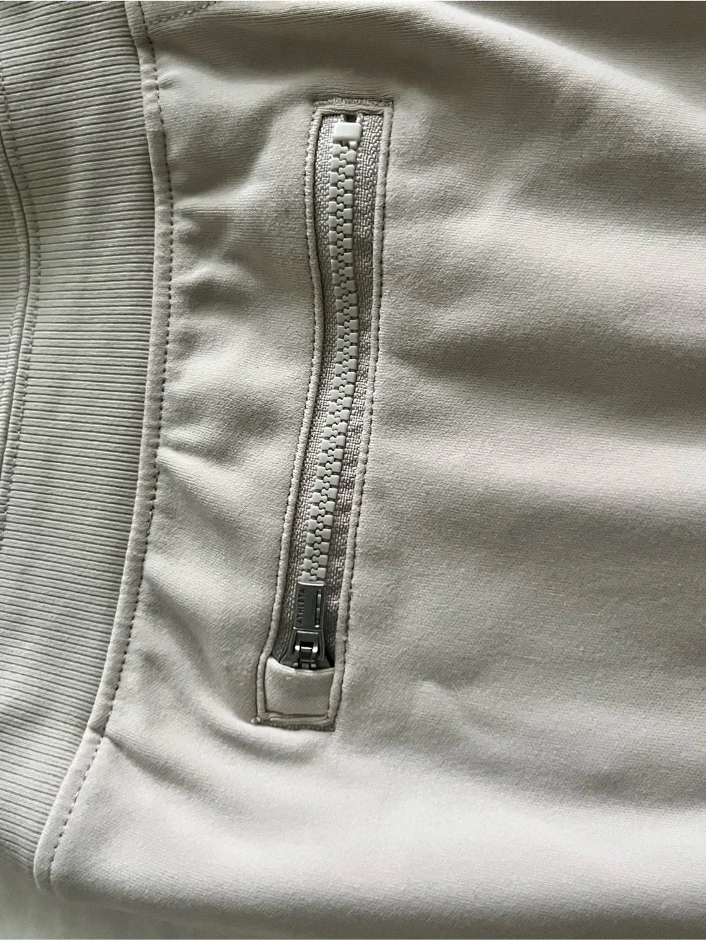 Athleta Venice Wide Leg Pull-On Pants in color Willow - Picture 11 of 12